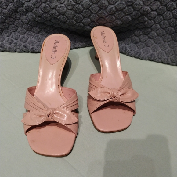 Shoes - Picture 2 of 8